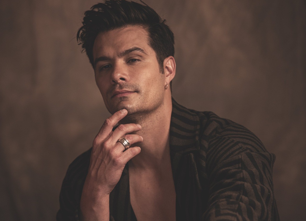 Brandon Peniche: Viviendo el presente - Dapper Magazine