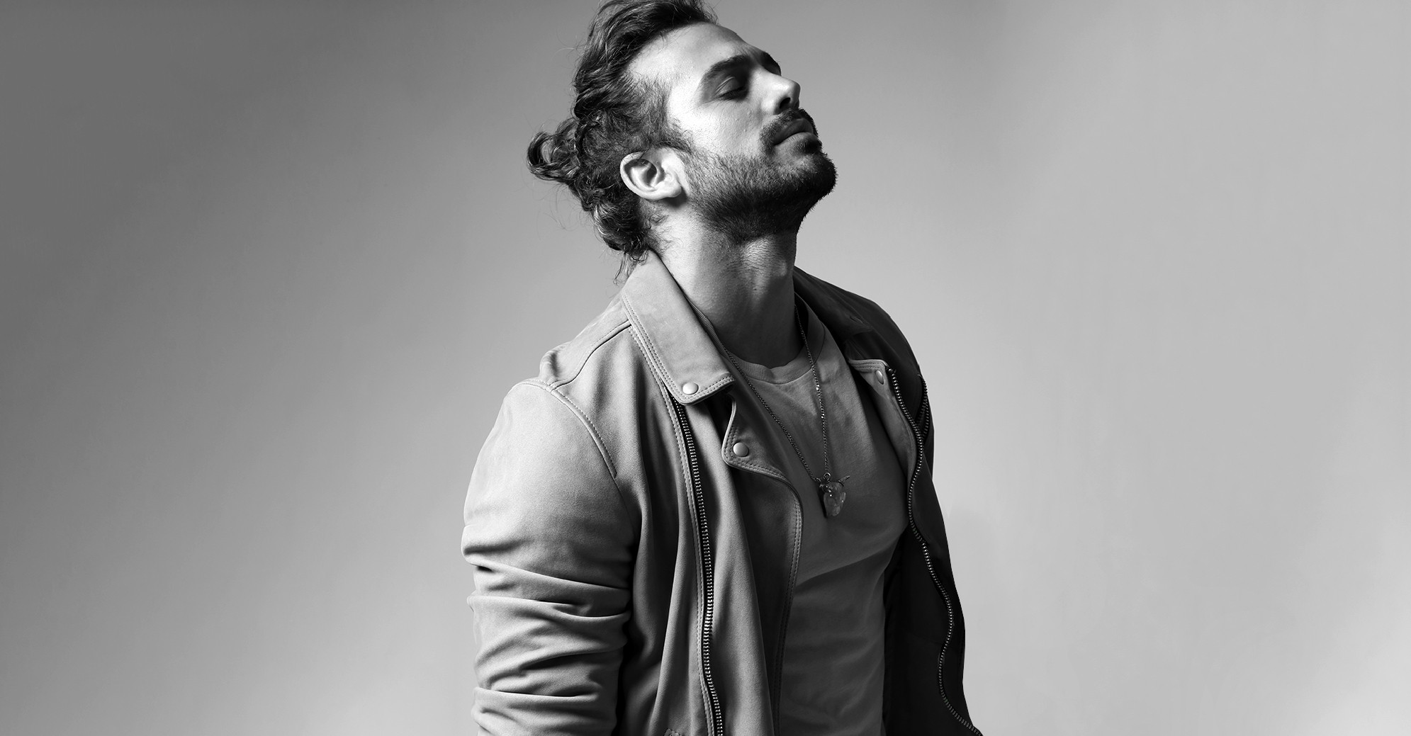 Lambda García orgulloso de quien es hoy en día - Dapper Magazine