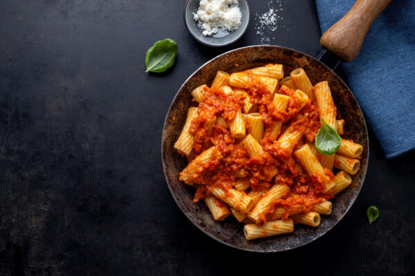 Rigatoni boloñés