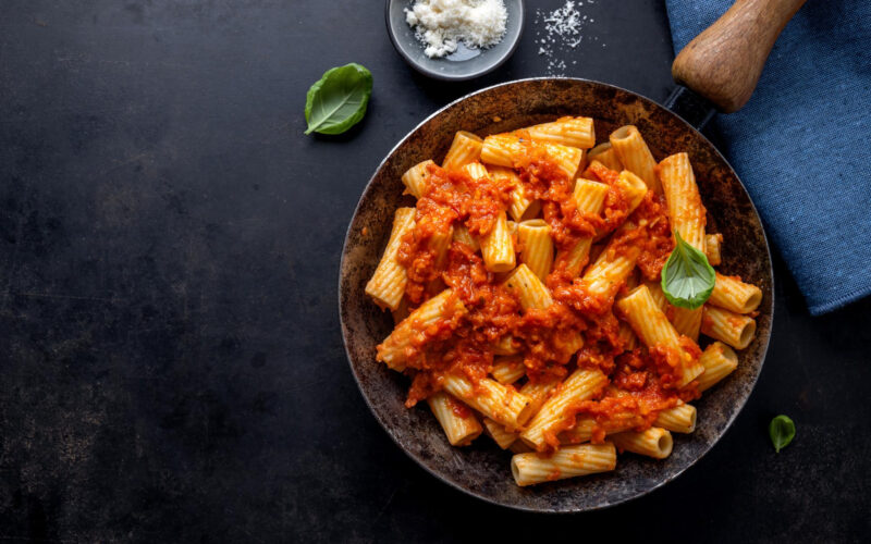 Rigatoni boloñés