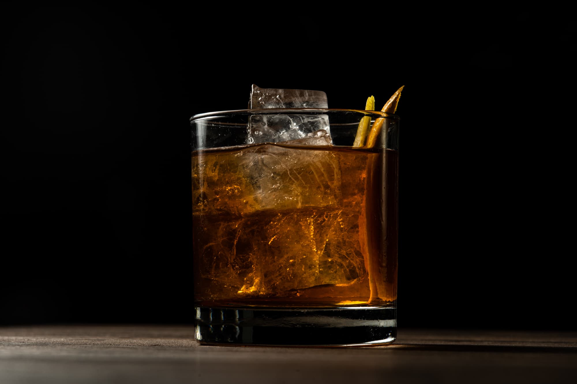Prepara el Old Fashioned perfecto - Dapper Magazine