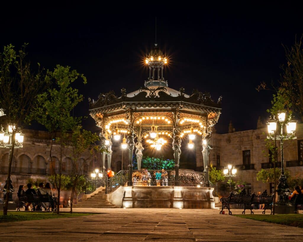 Plaza de Armas, Zona Centro, Guadalajara, Jalisco, México