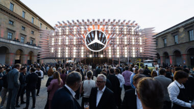 Mercedes IAA